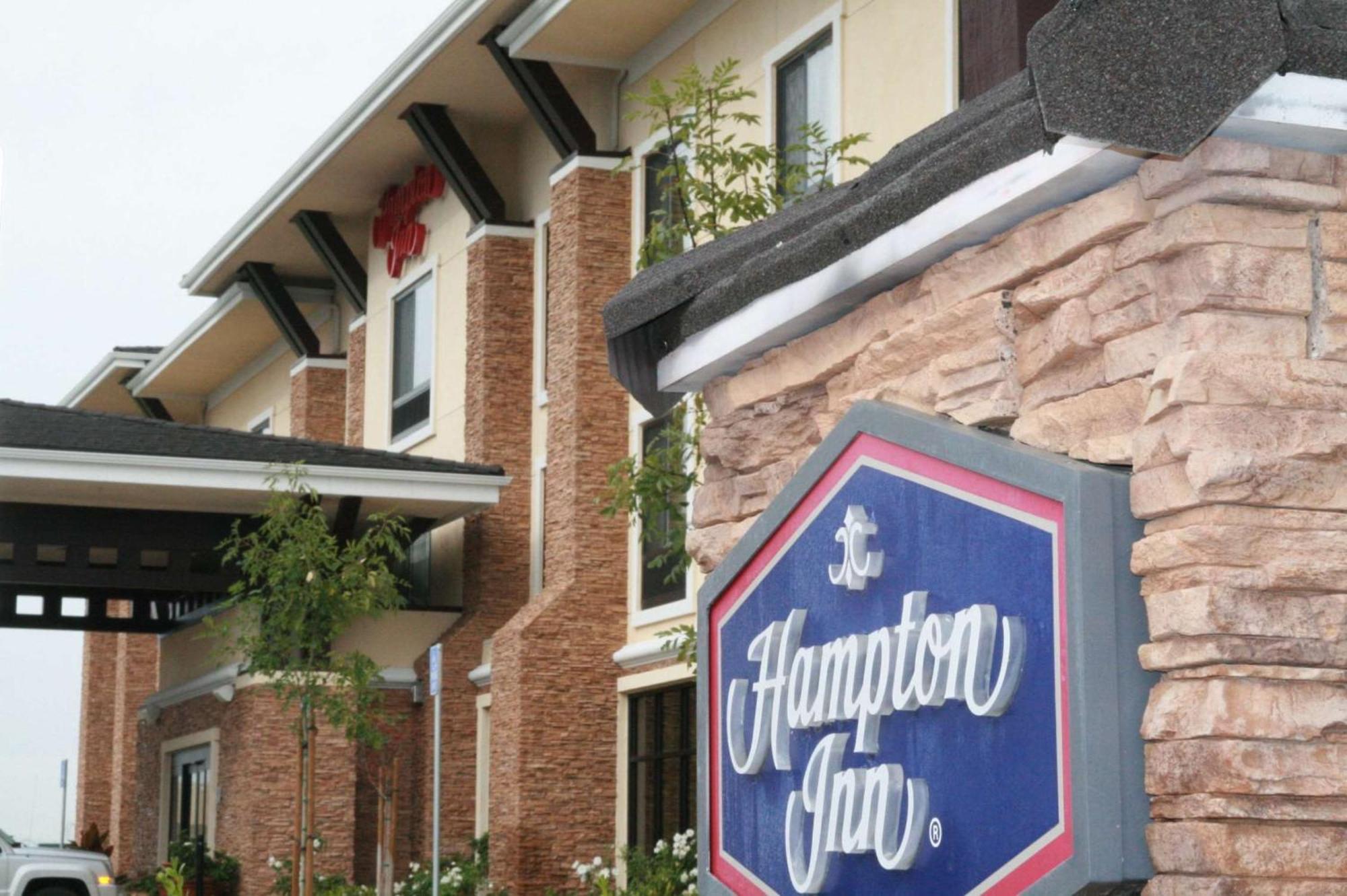 Hampton By Hilton Hotel Brentwood Eksteriør billede
